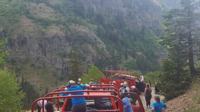 Another flat tire on Engineer Pass